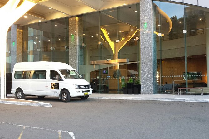 Sydney Airport to Sydney CBD shared ride seat in vehicle shuttle transfer - Finding the shuttle at Sydney Airport without losing your mind