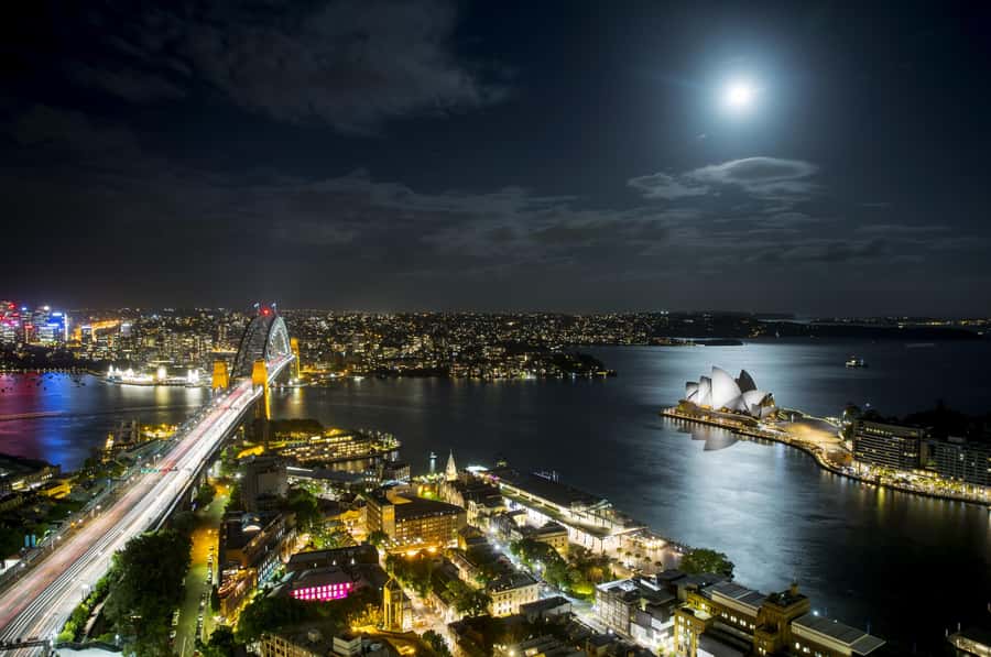 Sydney: Big Bus Panoramic Night Tour by Open-Top Bus - The live guide: storytelling that changes the experience