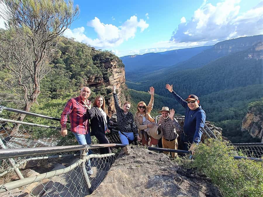Sydney: Blue Mountains Late Start: Walks, Wildlife & Dinner - Dinner in the Blue Mountains: the good finish after a full day