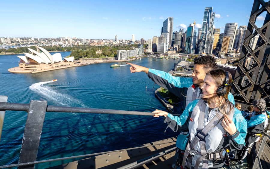 Sydney: BridgeClimb Summit Insider - Small Group Up to 14: More Attention, Less Waiting