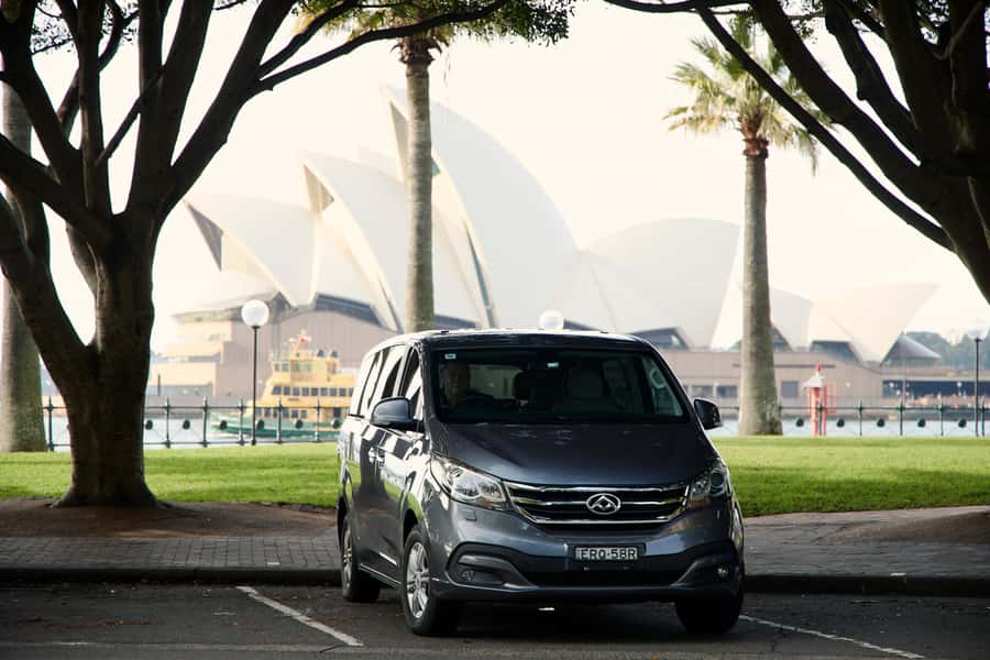 Sydney: City and Bondi Beach Private Luxury Half-Day Tour - St. Marys Cathedral and Hyde Park: classic Sydney in one pass