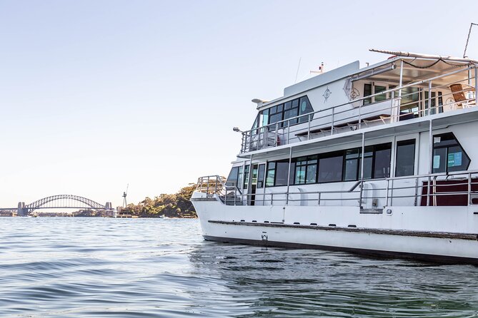Sydney Combo: Morning Sightseeing to Bondi & Harbour Lunch Cruise - The 2-hour lunch cruise: Sydney Princess Cruises from the water