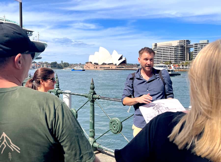 Sydney Convicts, History & The Rocks 2.5-Hour Walking Tour - Macquarie Place Park: power, ambition, and how buildings got made