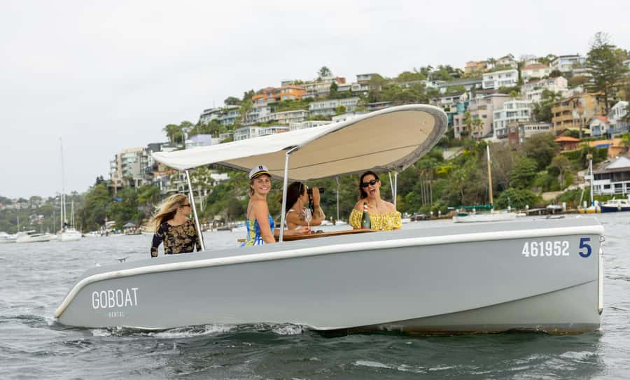 Sydney: Electric Boat Rental from The Spit, Mosman - Price and value: $176 per group up to 8