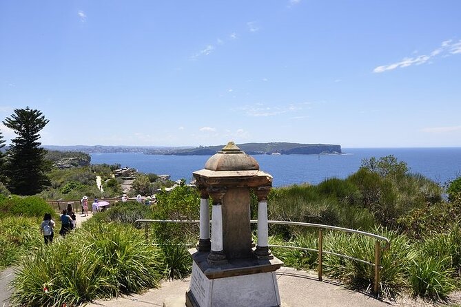 Sydney Guided Sightseeing Bus Tour - Fort Denison: a quick history marker in the middle of the harbor