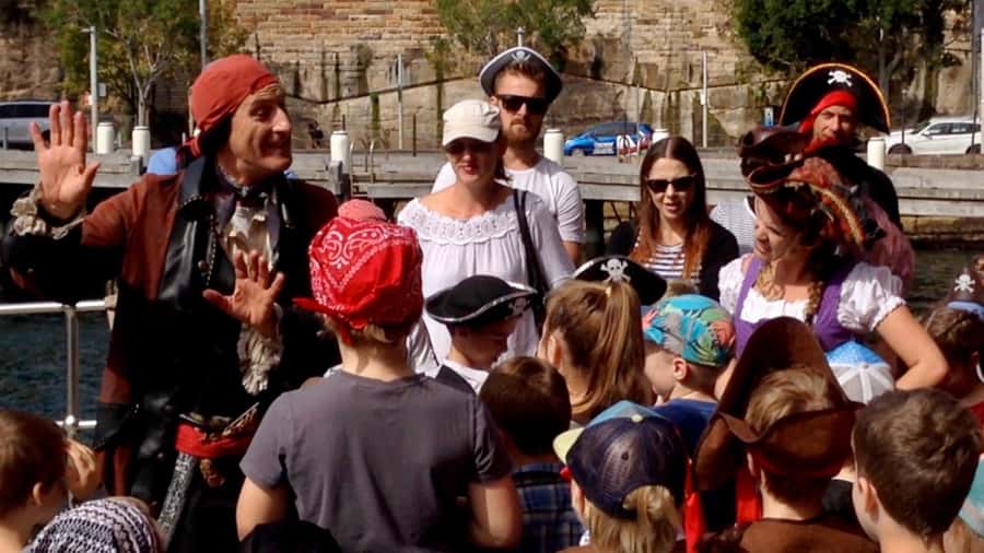 Sydney Harbor: Theatrical Pirates Cruise - When sailing turns into a boat ride: wind, sails, and expectations