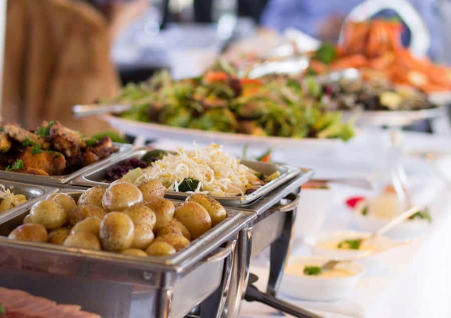 Sydney Harbour: 3-Hour Lunch Cruise with Live Music - Live music on board: enjoy it, but plan your seat
