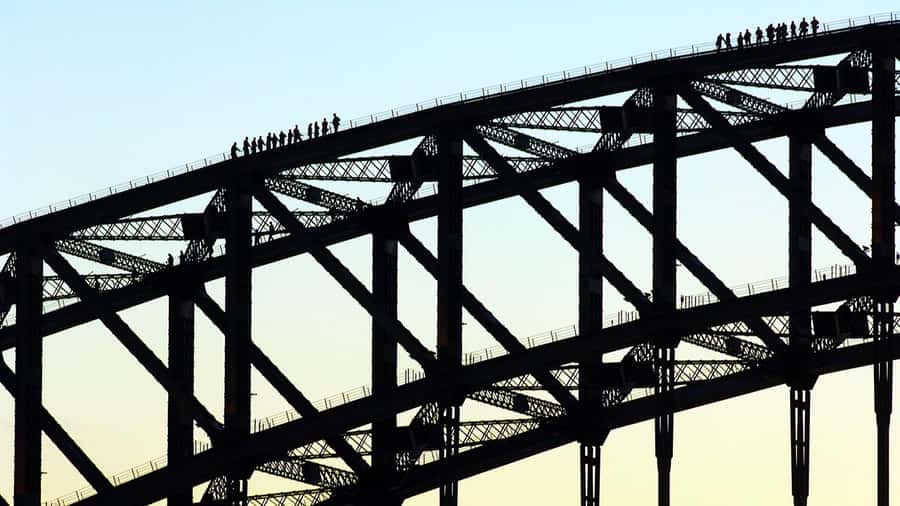 Sydney Harbour BridgeClimb: Summit Twilight - The 3-hour rhythm at Sydney Harbour Bridge: from 3 Cumberland St to the summit