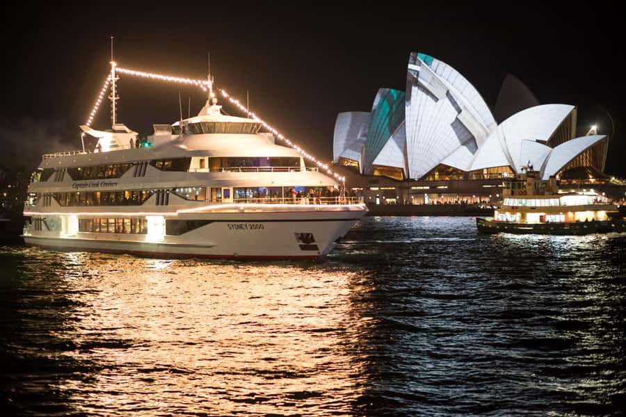 Sydney: Harbour Dinner Cruise with 3, 4 or 6-Course Menu - Who This Harbour Dinner Cruise Suits Best