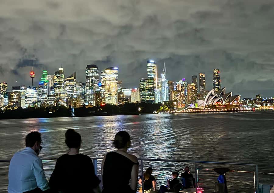 Sydney: Harbour Dinner Cruise with Buffet - A 2-Hour Harbour Glide at Sunset and Night