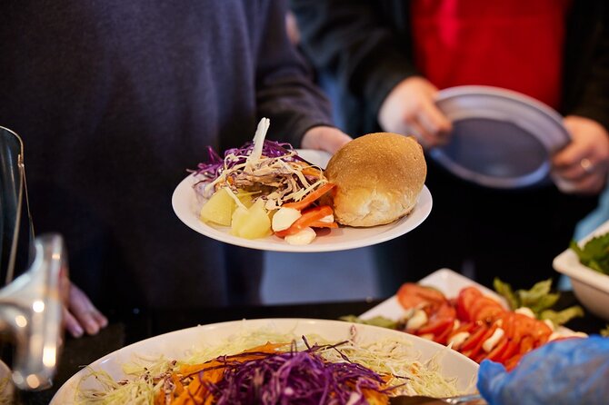 Sydney Harbour Discovery Cruise Including Lunch - Group size: why max 80 can feel pleasantly manageable