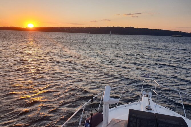 Sydney Harbour Discovery Dinner Cruise Scenic Sights and Buffet - The sailing route: what you’ll see as light turns to night