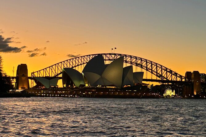Sydney Harbour Discovery Dinner Cruise Scenic Sights and Buffet - Buffet dinner: good food, and how to make it run smoothly