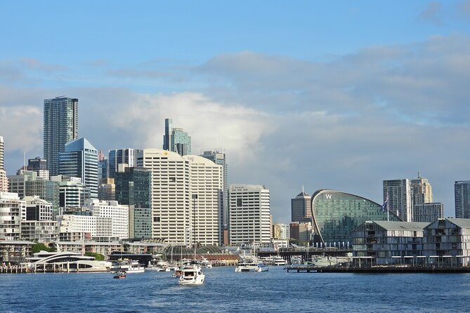 Sydney Harbour Discovery Dinner Cruise Scenic Sights and Buffet - Service and onboard comfort: attentive crew with a couple of caveats