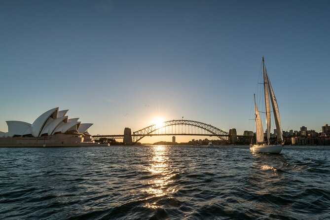 Sydney Harbour: Hands-On Sailing Experience on Luxury Yacht - Sydney Harbour Bridge and Opera House: the views that change when you’re moving