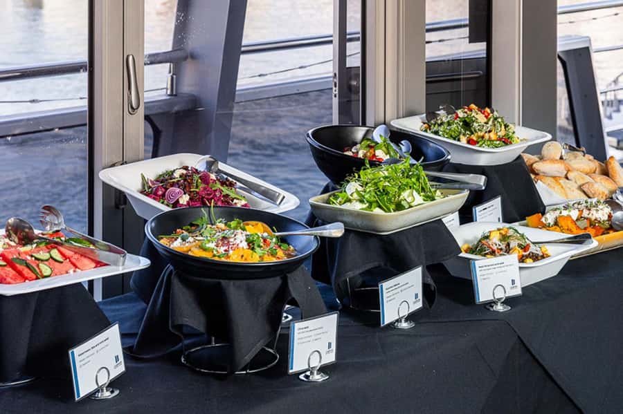Sydney Harbour Lunch Cruise: 360° Glass Boat Views & Buffet - Comfort, noise, and the reality of a 1.5-hour cruise