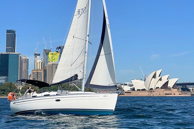 Sydney Harbour Sailing Experience - North side viewpoints: Taylors Bay, Athol Bay, and Kirribilli House