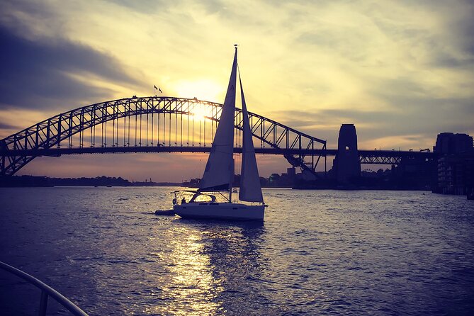 Sydney Harbour Sailing Experience - The hands-on sailing part: raising sails and using winches