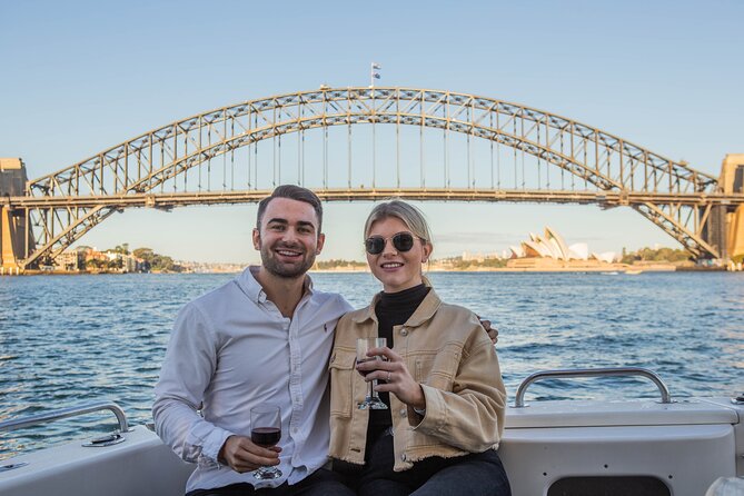 Sydney Harbour Side Restaurant Dinner and Twilight Cruise - A 5:00 pm Twilight Plan That Lets You Watch Sydney Change