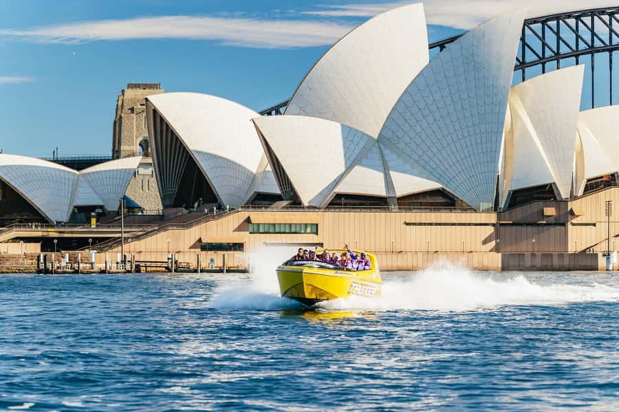 Sydney Harbour: Thunder Thrill Jet Boat Ride - 360 Spins and Power-Slides: what the thunder moves feel like