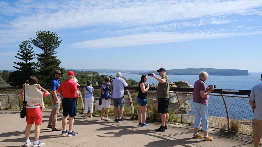 Sydney Harbour to Bondi: Small Group Half–Day Experience - QVB, Centrepoint, and the city’s shopping spine