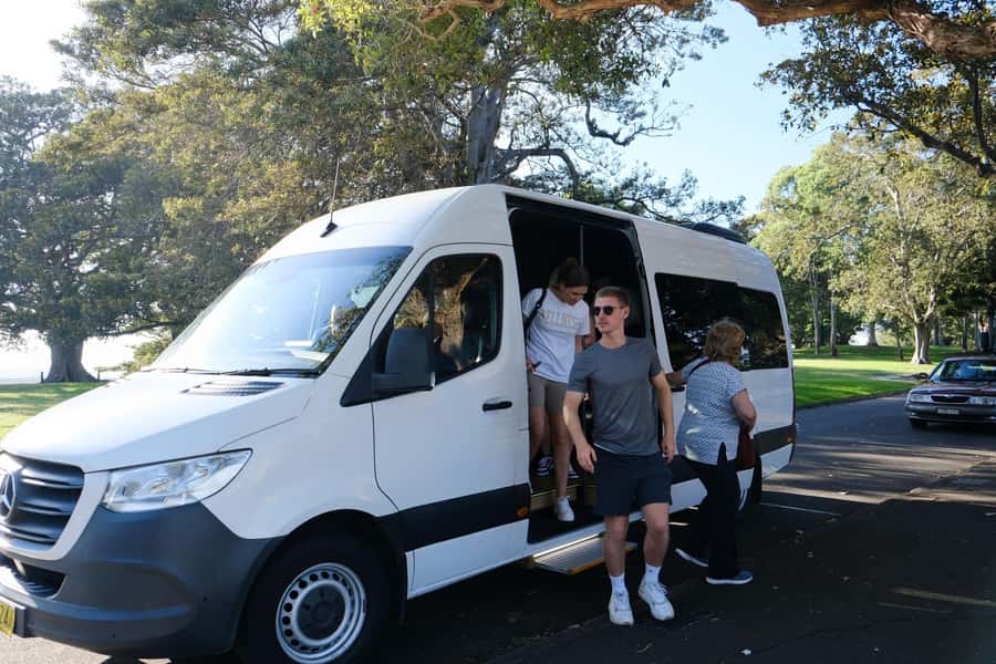 Sydney Harbour to Bondi: Small Group Half–Day Experience - Oxford Street and Paddington terraces: style, streets, and everyday Sydney