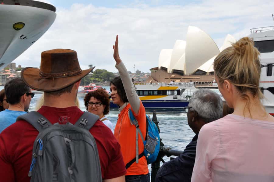 Sydney Historical Walking Tour including The Rocks - From Archibald Fountain to Hyde Park: getting oriented fast