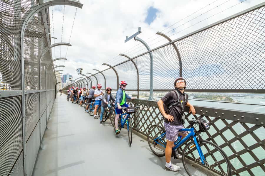 Sydney: Iconic Sights 4-Hour Bike Tour - Electric bikes and fitness: when you should upgrade