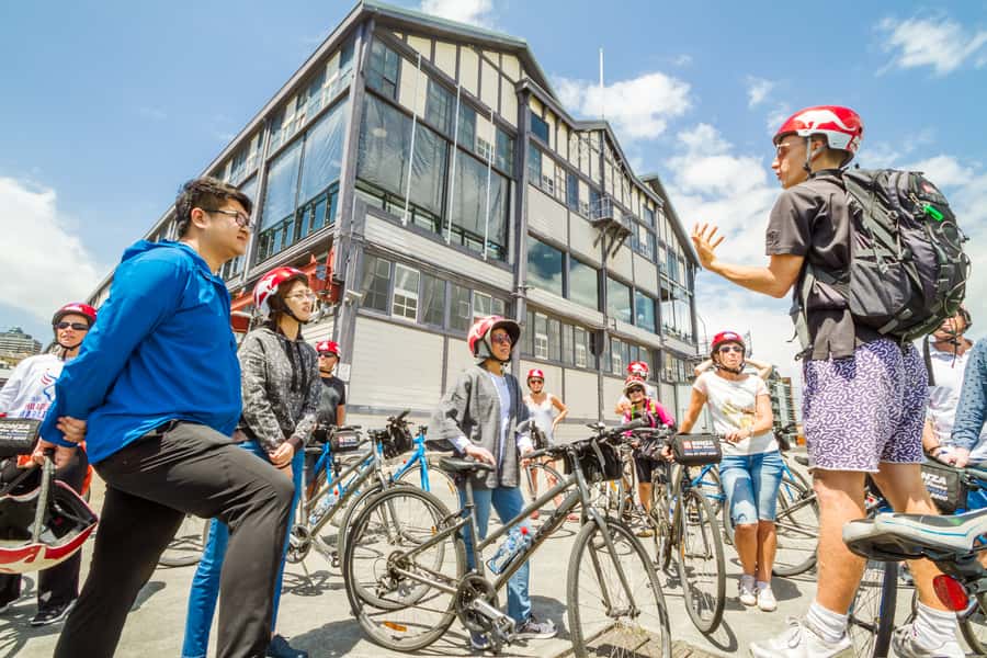 Sydney: Iconic Sights 4-Hour Bike Tour - Who this tour suits best (and who might want a different option)