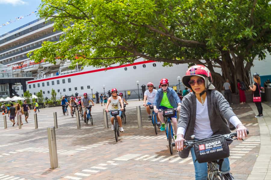 Sydney: Iconic Sights 4-Hour Bike Tour - The bike setup: comfortable seats, real storage, easy day