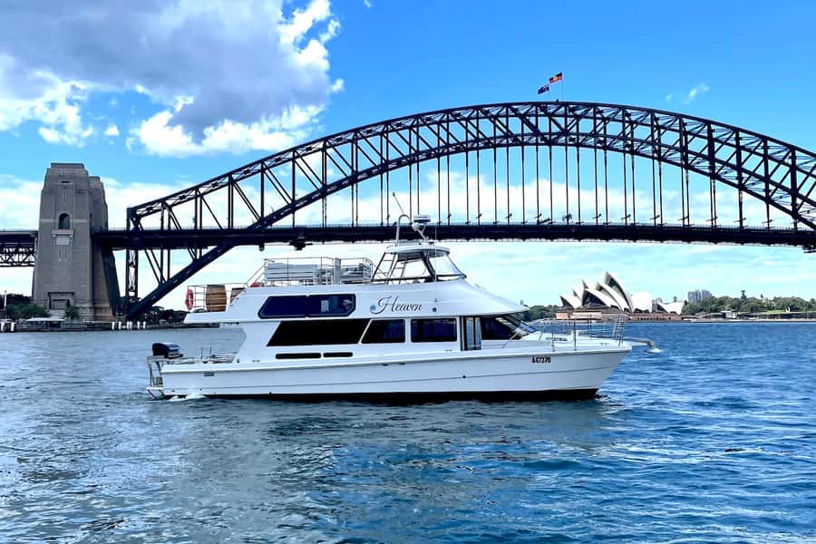 Sydney: Intimate Vivid Harbour Cruise with Canapes - Why Walsh Bay (Pier 2) sets you up for an easier Vivid night