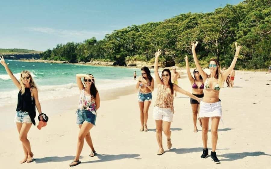 Sydney: Jervis Bay Day Trip with Dolphins, Roos & Beach Time - What to Pack (So the Day Doesn’t Get Annoying)