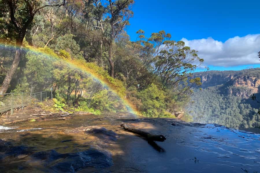 Sydney: Luxury Blue Mountains Adventure with Wentworth Falls - Echo Point and the Three Sisters: best light, short but meaningful