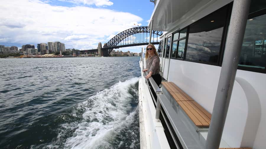 Sydney: Morning or Afternoon Harbour Sightseeing Cruise - Tea, biscuits, and fruit: small comfort, real payoff