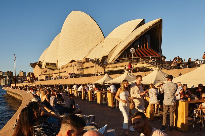 Sydney Opera House Tour & Dine Experience - Tour guides make or break this kind of stop