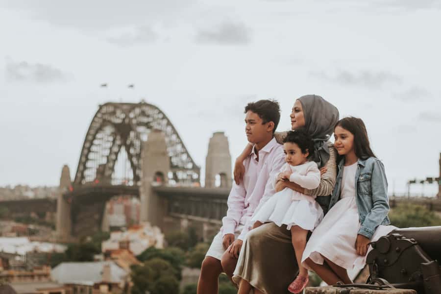 Sydney: Personal Travel & Vacation Photographer - What to Wear and Bring (So the Photos Look Like You, Not Like a Costume)
