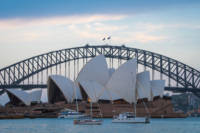 Sydney Photography Masterclass - Private Photography Lesson - Hickson Road Reserve and the Opera House lights: turning night into detail