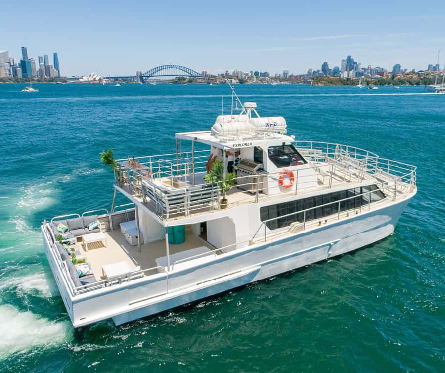 Sydney: Premium Catamaran Vivid Cruise with Welcome Drink - On the Whitehaven: seating comfort and the smaller-boat advantage