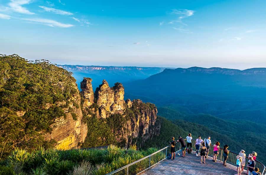 Sydney: Private Blue Mountains, Waterfalls, Walks & Meals - The Drive Out: Wi‑Fi, Air-Conditioning, and Time to Reset