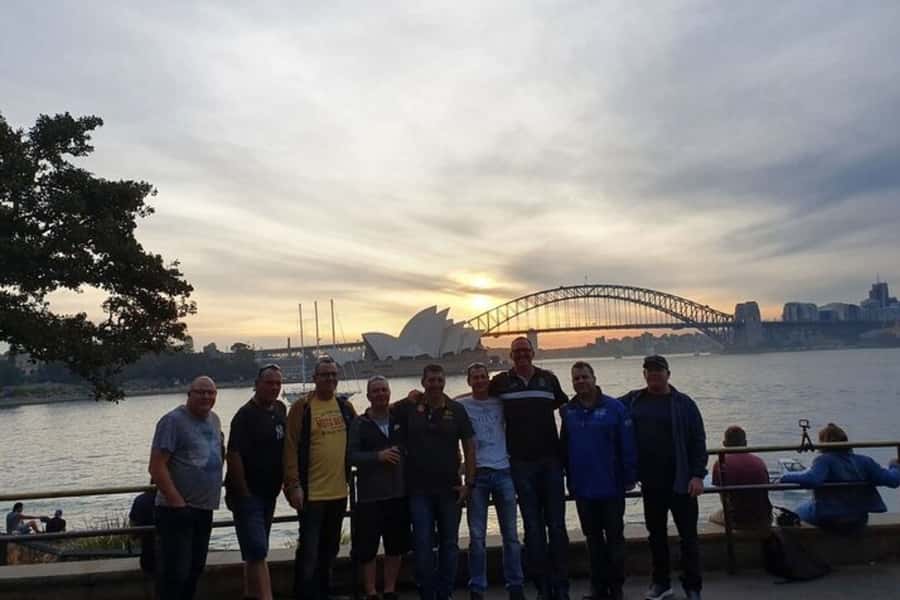 Sydney: Private custom tour with a local guide - Custom route building: icons, photo stops, and museum options