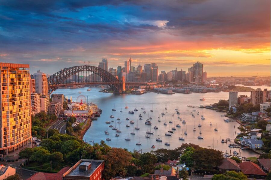 Sydney: Private custom tour with a local guide - Getting around with walking and public transport (not a car tour)