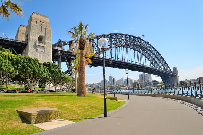Sydney Private Day Tours | See Sydney in Style | 8 Hour Luxury Private Tour - Elizabeth Bay Marina to Kings Cross: inner-city stops with real character