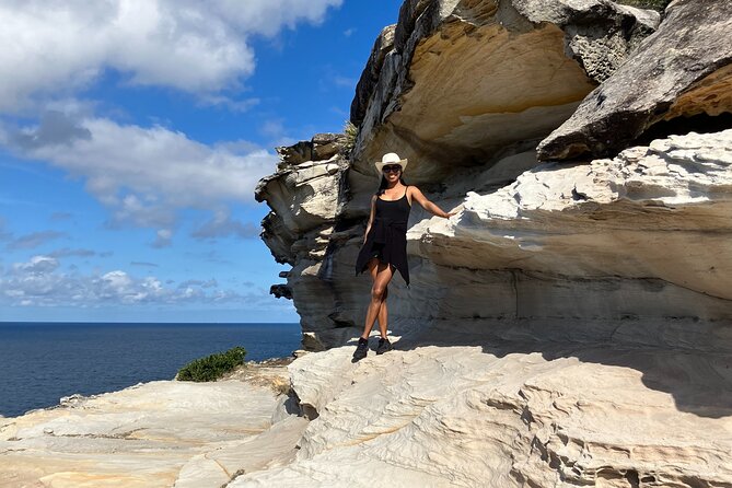 Sydney Private Tour Inc The Royal National Park and Symbio Zoo - Wedding Cake Rock Hike: The Main Event (Plan Your Pace)