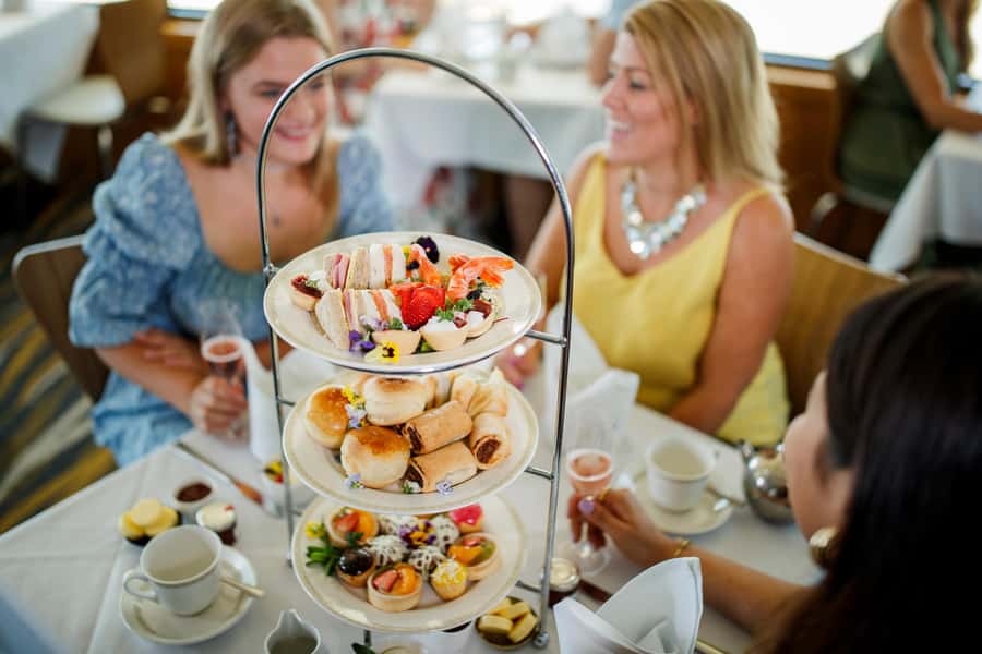 Sydney: Relaxing High Tea Cruise on Sydney Harbour - What this 90-minute high tea cruise is really like