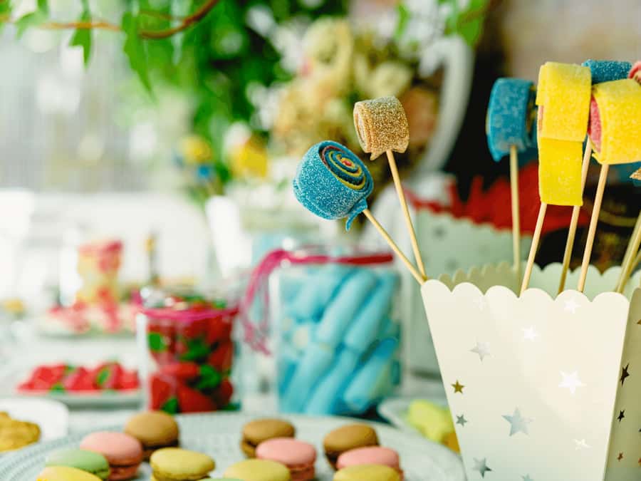 Sydney: Retro Party Cruise in Sydney Harbour with Snacks - The retro DJ set and 90s candy bar make it feel like a theme night