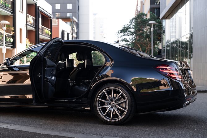 Sydney's Best Airport Arrival Transfers - Airport to CBD - Drop-off in Sydney CBD: request-only address and doorstep convenience