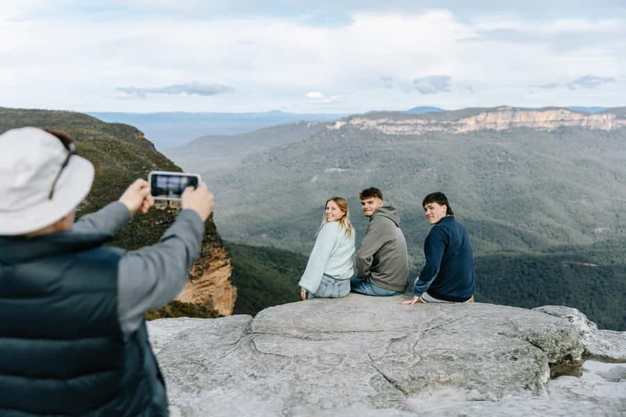 Sydney: Small Group Blue Mountains, Wildlife & Waterfalls - Katoomba free time: lunch on your terms (and a real chance to slow down)