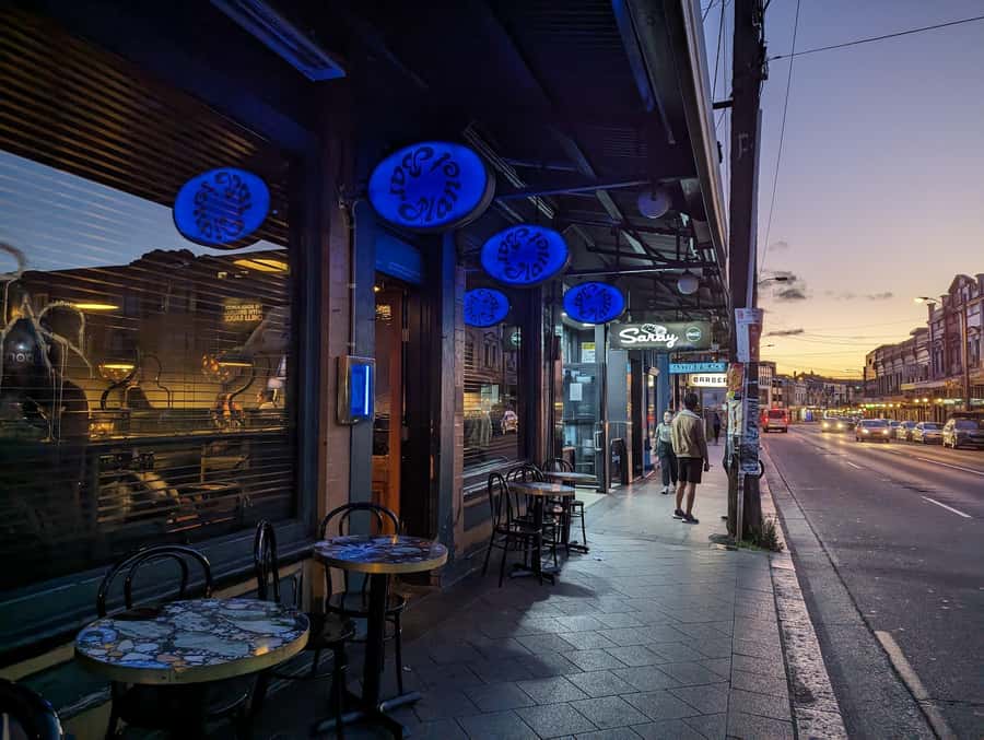 Sydney: Street Art & Small Bar Tour with Complimentary Drink - Picking the right night: Newtown on Wednesdays or Redfern and Chippendale on Saturdays