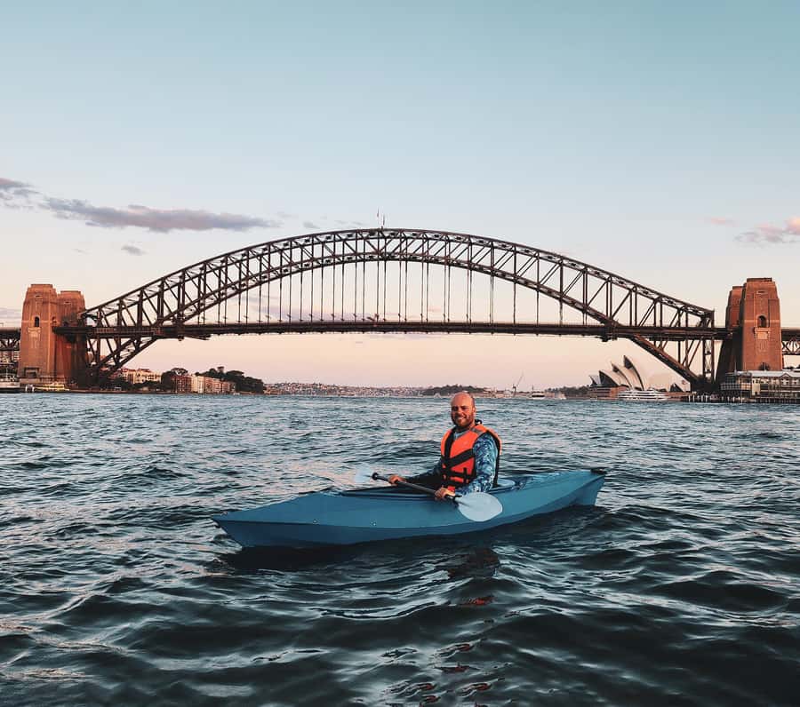 Sydney: Sunset Kayak - Opera & Harbour Bridge Tour (5p. max) - The guide makes the difference: patience, humor, and safety-first energy