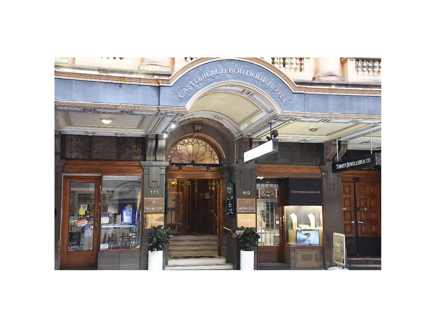 Sydney: The Gentleman Magician's Magical Soirée with Tickets - Castlereagh Boutique Hotel: the Art Deco setting does real work